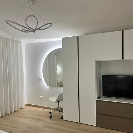 Casa Milo * باري